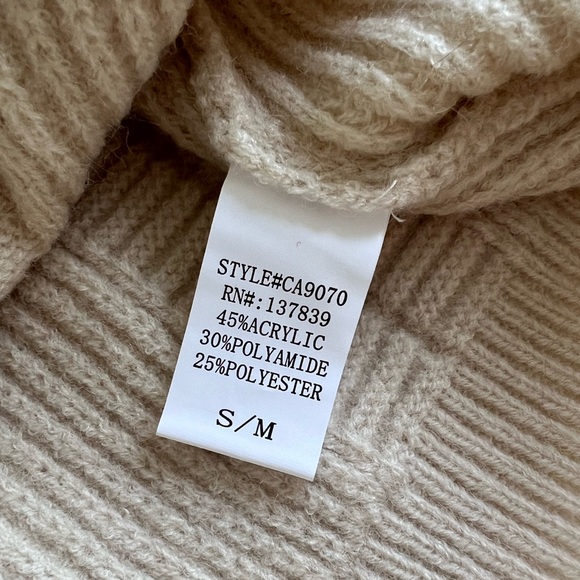 Debut Feminine Fun Natural White Ruffled Cable Knit Sleeveless Sweater Size S/M - Picture 14 of 14